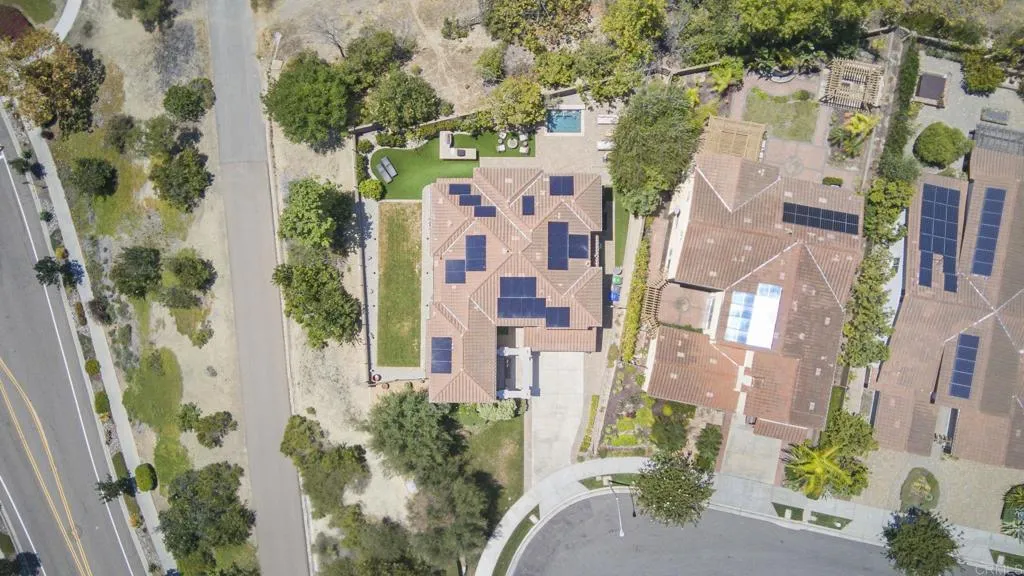 https://cdn.realtyfeed.com/cdn/127/306785415/272a5e61d0d8b49d7b2050896f920cc4.webp
