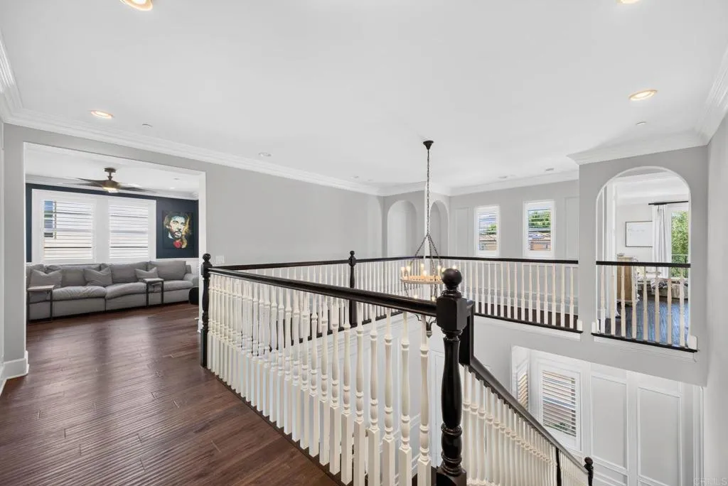 https://cdn.realtyfeed.com/cdn/127/306785415/35877991f46971a9d26ffab706631311.webp