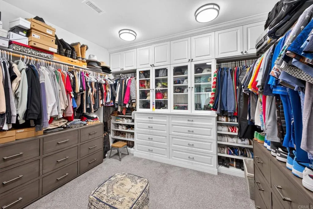 https://cdn.realtyfeed.com/cdn/127/306785415/8334fa7d17b780ef35193396885f2718.webp