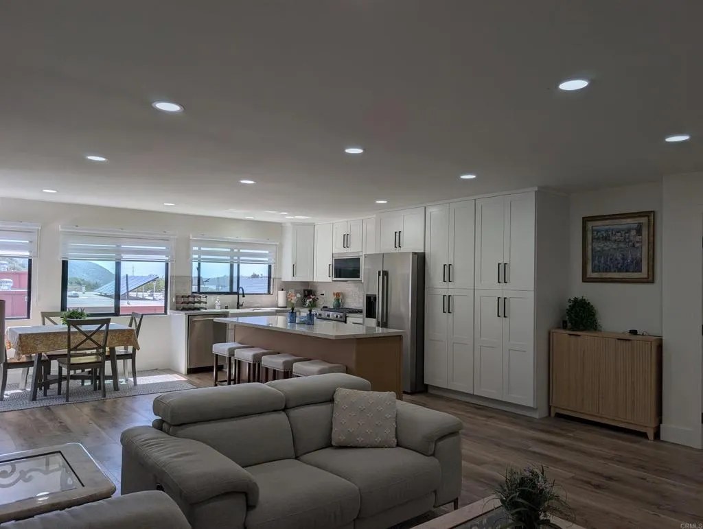 2410 La Costa Ave, Carlsbad, CA 92009 - Photo 5 of 18, Carlsbad, CA