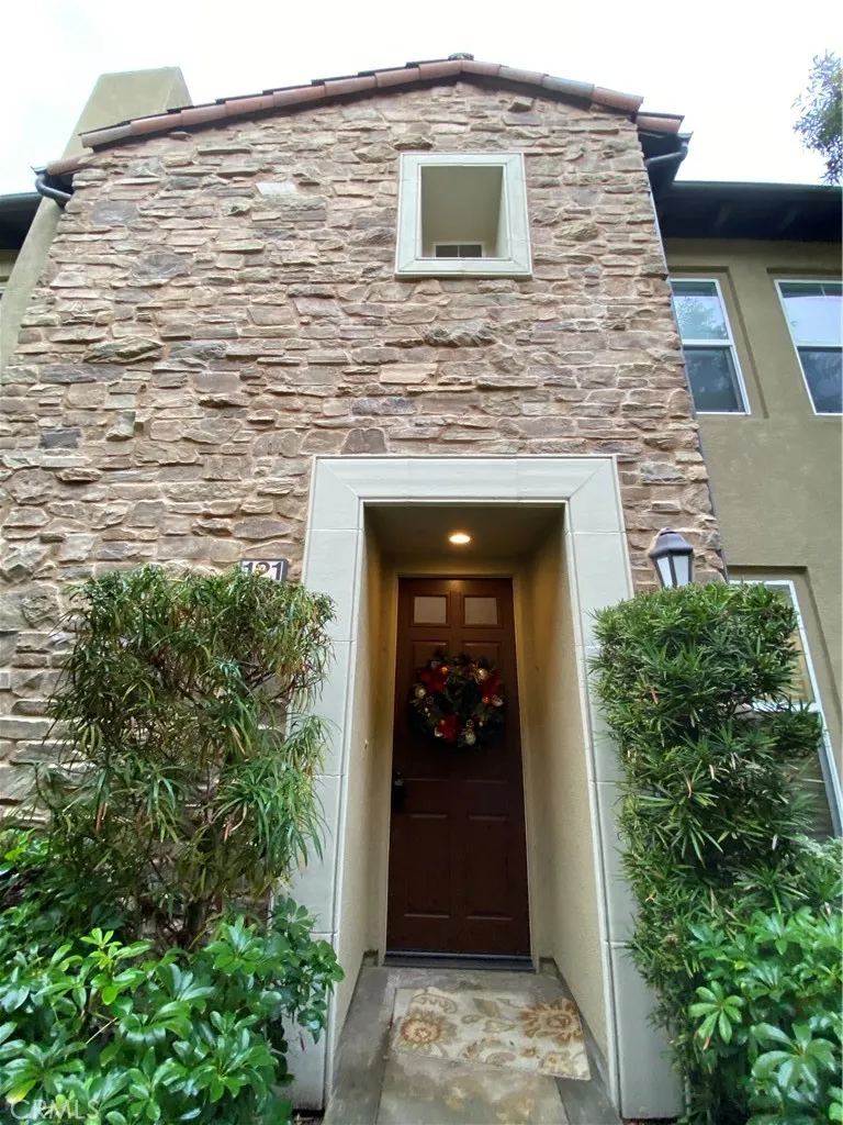 Irvine, CA 92603