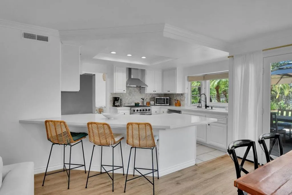https://cdn.realtyfeed.com/cdn/127/306785547/01d403477f1f190db37d12cbaeb9b4bf.webp