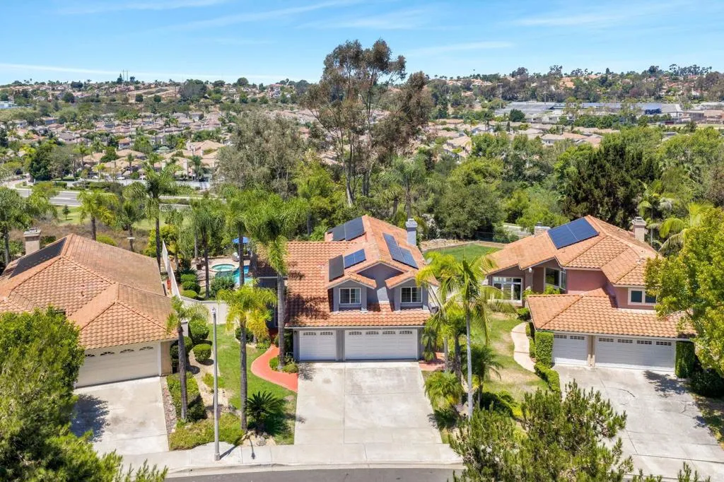 https://cdn.realtyfeed.com/cdn/127/306785547/9adb2ed9128a8166e185d3f5facb02eb.webp