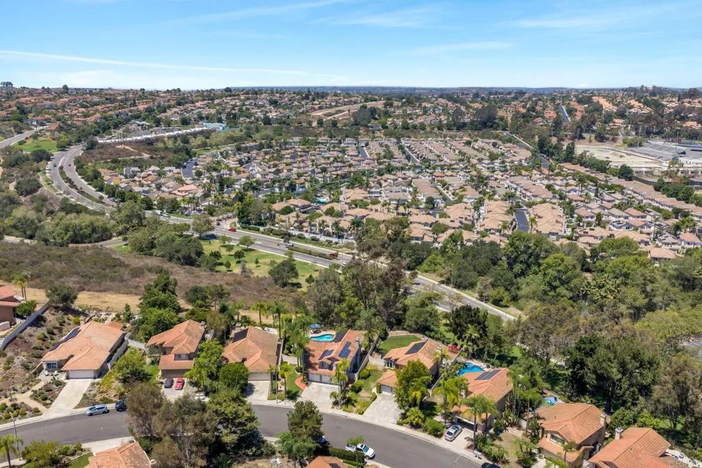 https://cdn.realtyfeed.com/cdn/127/306785547/adc63e471b1459777d8e4a91ca7b68fb.webp