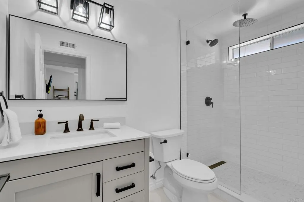 https://cdn.realtyfeed.com/cdn/127/306785547/fc9a0cdf1cefb95d023045ea9633cd7e.webp