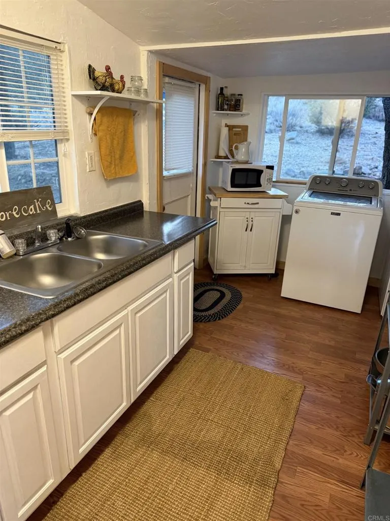 https://cdn.realtyfeed.com/cdn/127/306785550/49fff319cdc20001f92c0e076739e1b5.webp