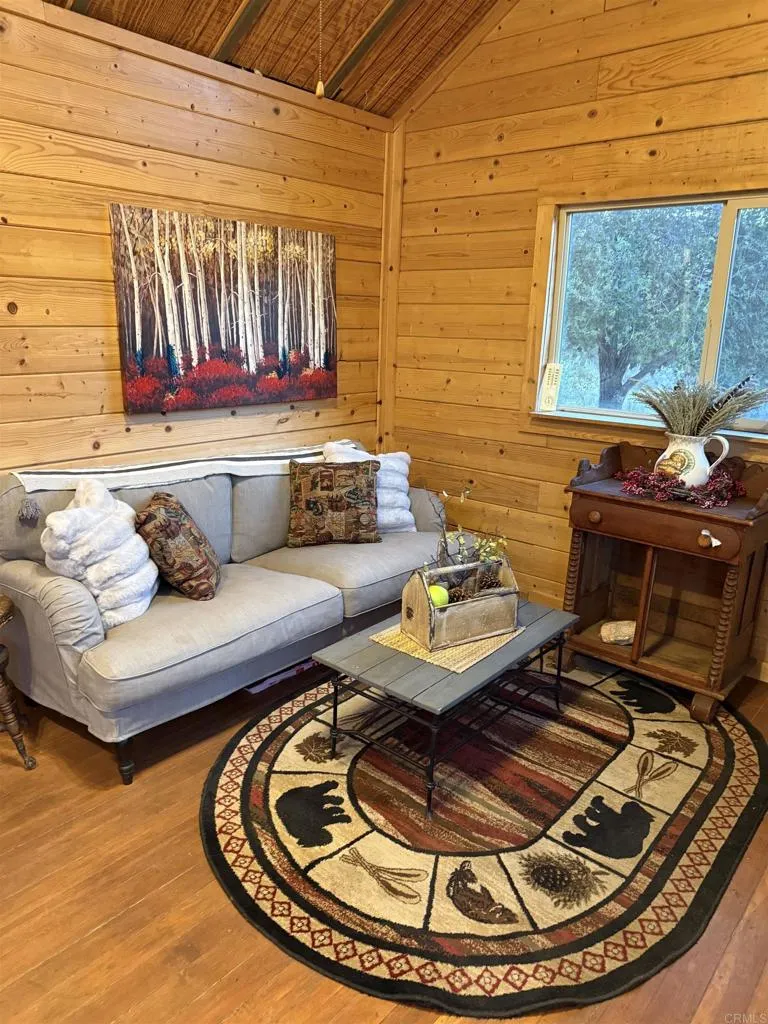 https://cdn.realtyfeed.com/cdn/127/306785550/be07ee7e1274bfb5ae242960f66d8e5e.webp