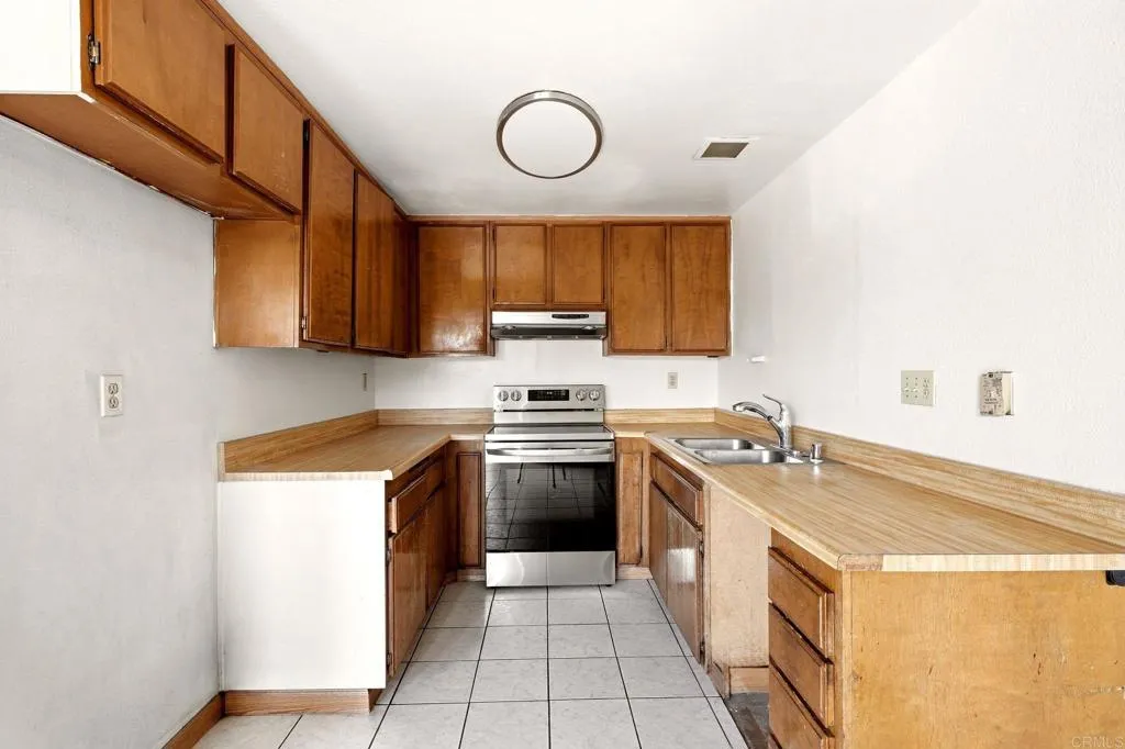 https://cdn.realtyfeed.com/cdn/127/306785560/de4d71f5bd66fda36692604959e7d4ec.webp