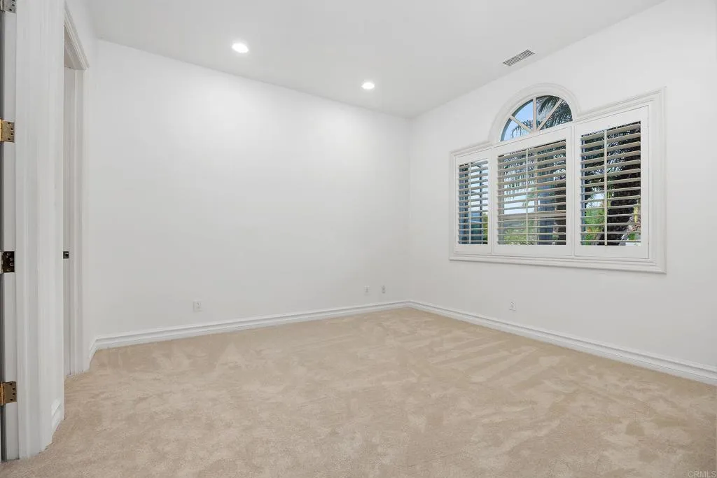 https://cdn.realtyfeed.com/cdn/127/306785567/1032f882d7079695b956cc65e2dce7d0.webp