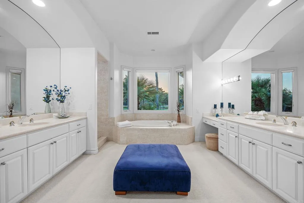 https://cdn.realtyfeed.com/cdn/127/306785567/36ccd7924dbfc9fc7aa849b50b196552.webp