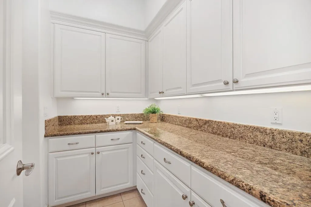 https://cdn.realtyfeed.com/cdn/127/306785567/6e421112c03b29f17cce9653bb25d059.webp