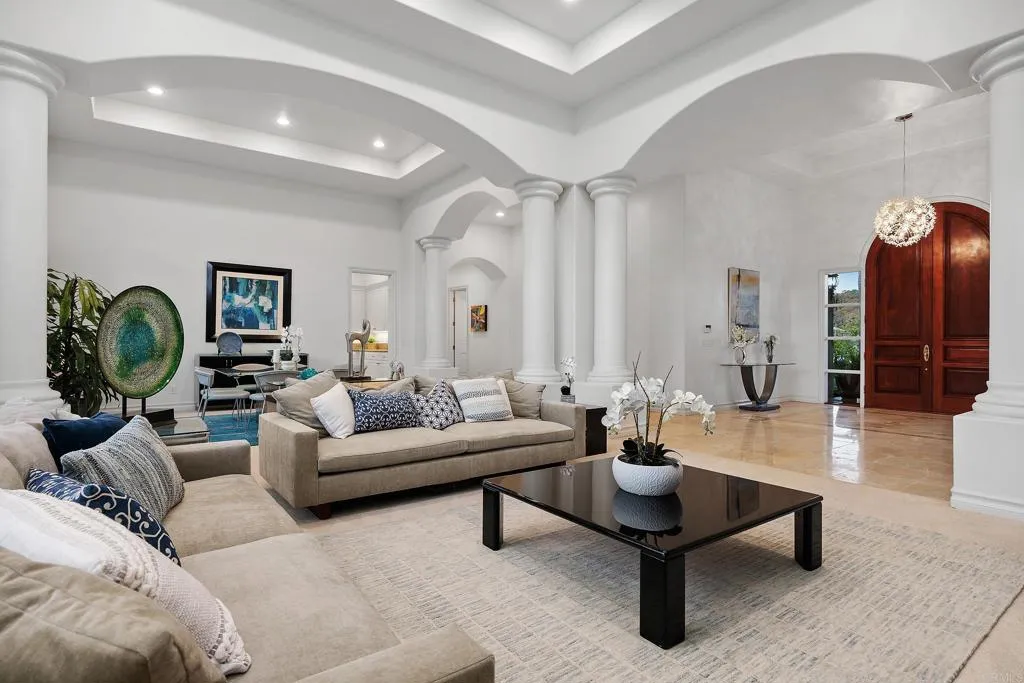 https://cdn.realtyfeed.com/cdn/127/306785567/8fa05859fc13d8a0d8e69eeeaddd0a4b.webp