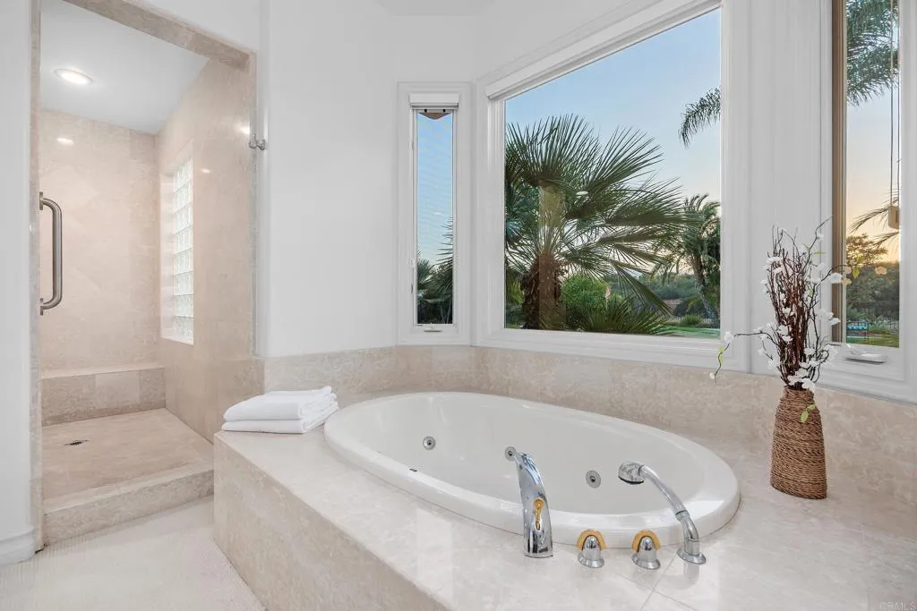 https://cdn.realtyfeed.com/cdn/127/306785567/96798fe0f7e6abacf6b87baaea7d0278.webp