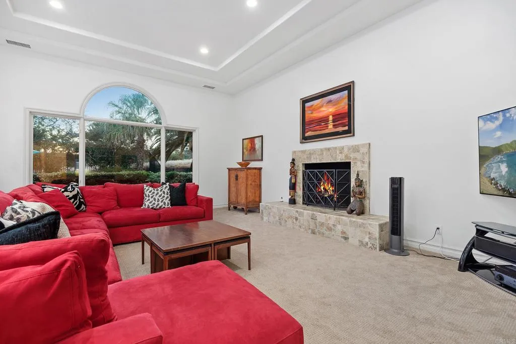 https://cdn.realtyfeed.com/cdn/127/306785567/deb30fd1d5f66f7082692d9b226ff3c9.webp