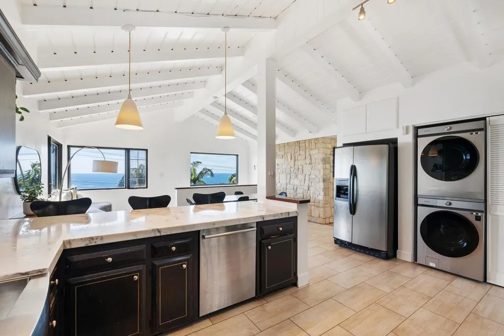 https://cdn.realtyfeed.com/cdn/127/306785572/d623da386d41cdb68cde63f48b155f37.webp
