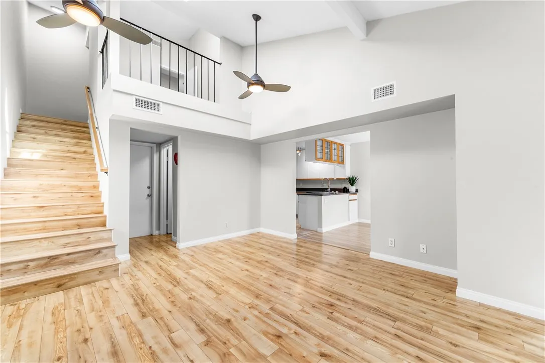 Costa Mesa, CA 92627