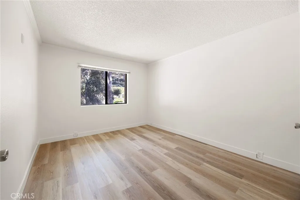 Photo #11: SW26169450 Listing: Photo #11
