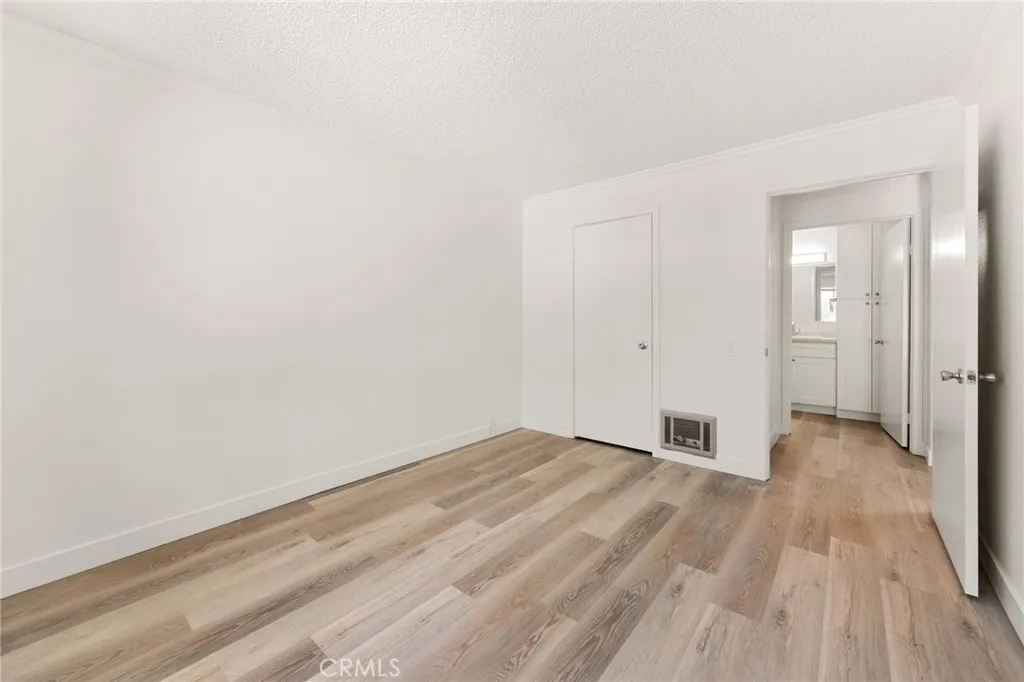 Photo #12: SW26169450 Listing: Photo #12