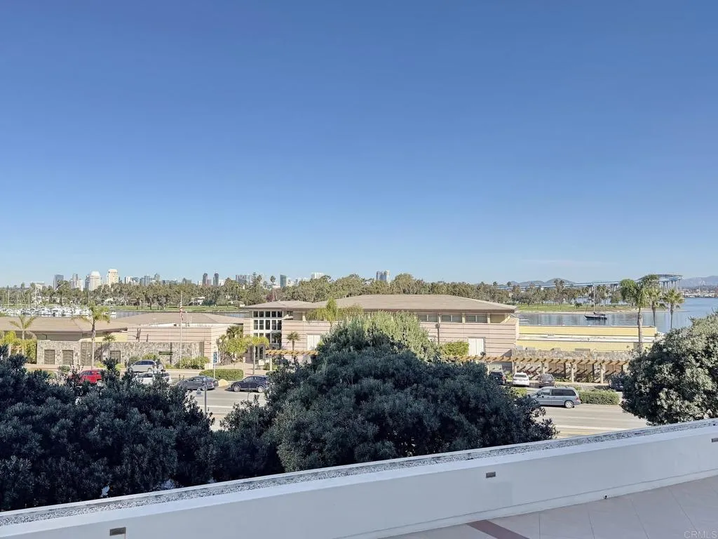 https://cdn.realtyfeed.com/cdn/127/306785600/dad19df55799e15bed33926521d4c330.webp