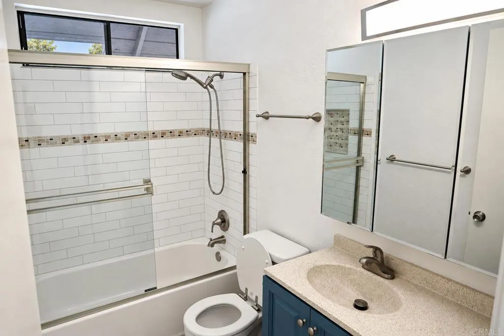 https://cdn.realtyfeed.com/cdn/127/306785605/0043124e72a3771815bc12935f431a2c.webp