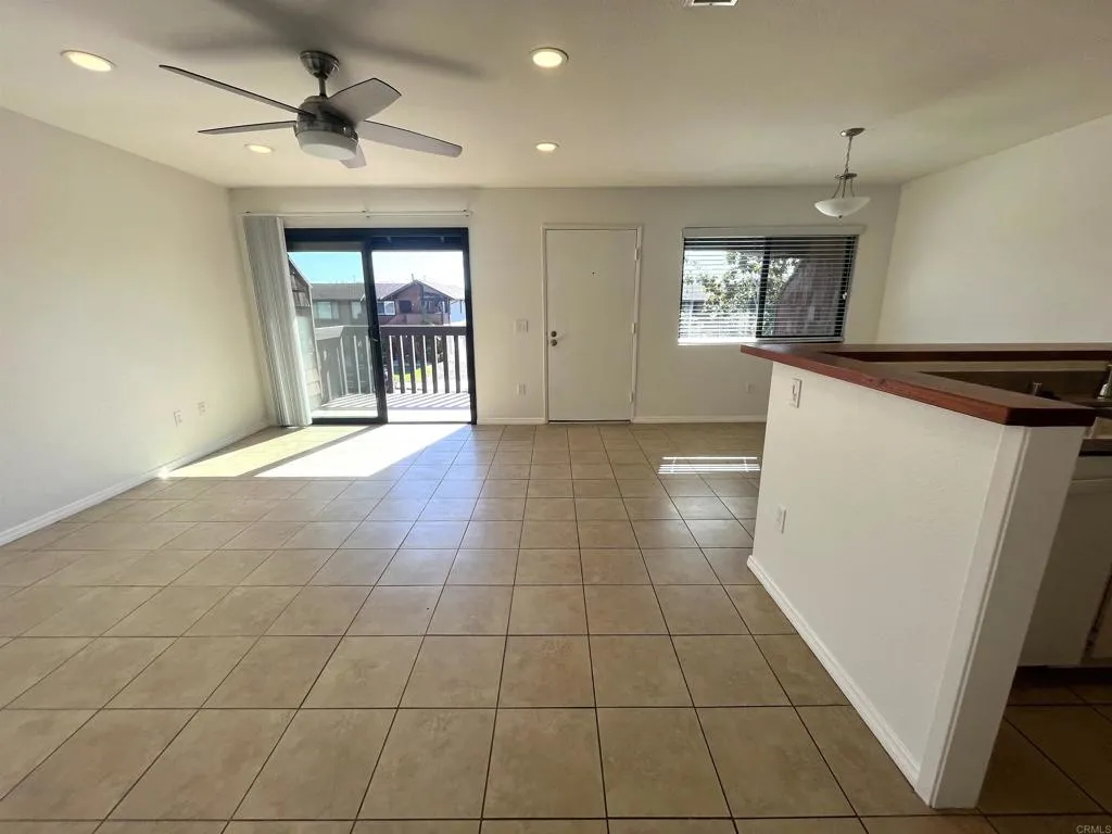 https://cdn.realtyfeed.com/cdn/127/306785605/f8b273065af48c0d2b8436824e5a430b.webp