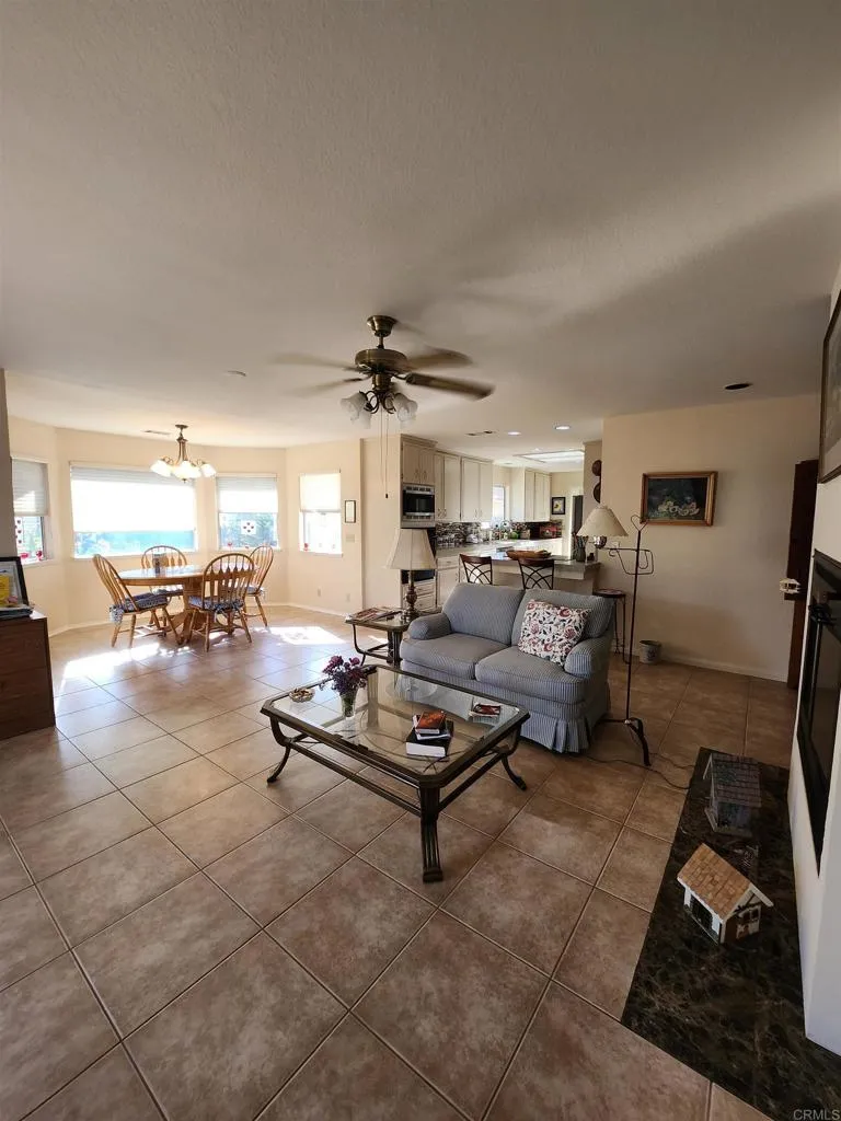 1066 Ridge Heights Drive, Fallbrook, CA 92028 - Photo 5 of 14, Fallbrook, CA