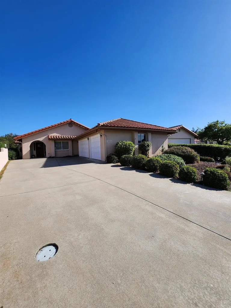 https://cdn.realtyfeed.com/cdn/127/306785666/83c83b50773073d52b619b2c3602637f.webp