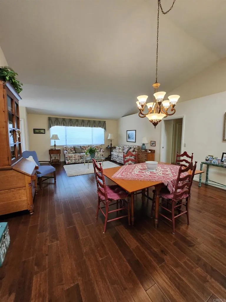 https://cdn.realtyfeed.com/cdn/127/306785666/e545997c167ef925289340a01d4c384d.webp