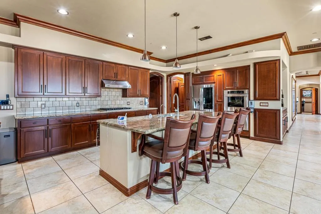 https://cdn.realtyfeed.com/cdn/127/306785695/32dd4cf6f167d043a72e3ef8d20b8e26.webp