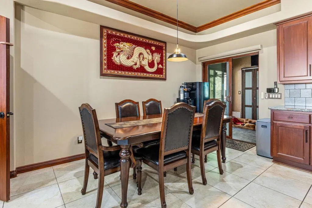 https://cdn.realtyfeed.com/cdn/127/306785695/3e627442ce40969c63d43bb24287a9a4.webp