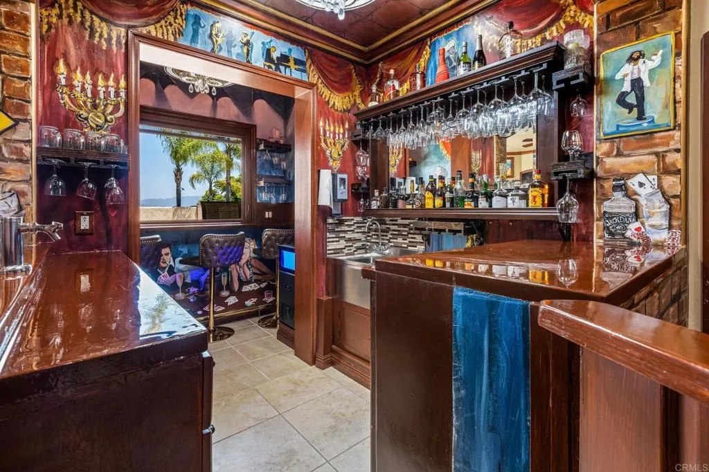 https://cdn.realtyfeed.com/cdn/127/306785695/4ee02f18d84aa3e2aa486c3d0cf74d3d.webp