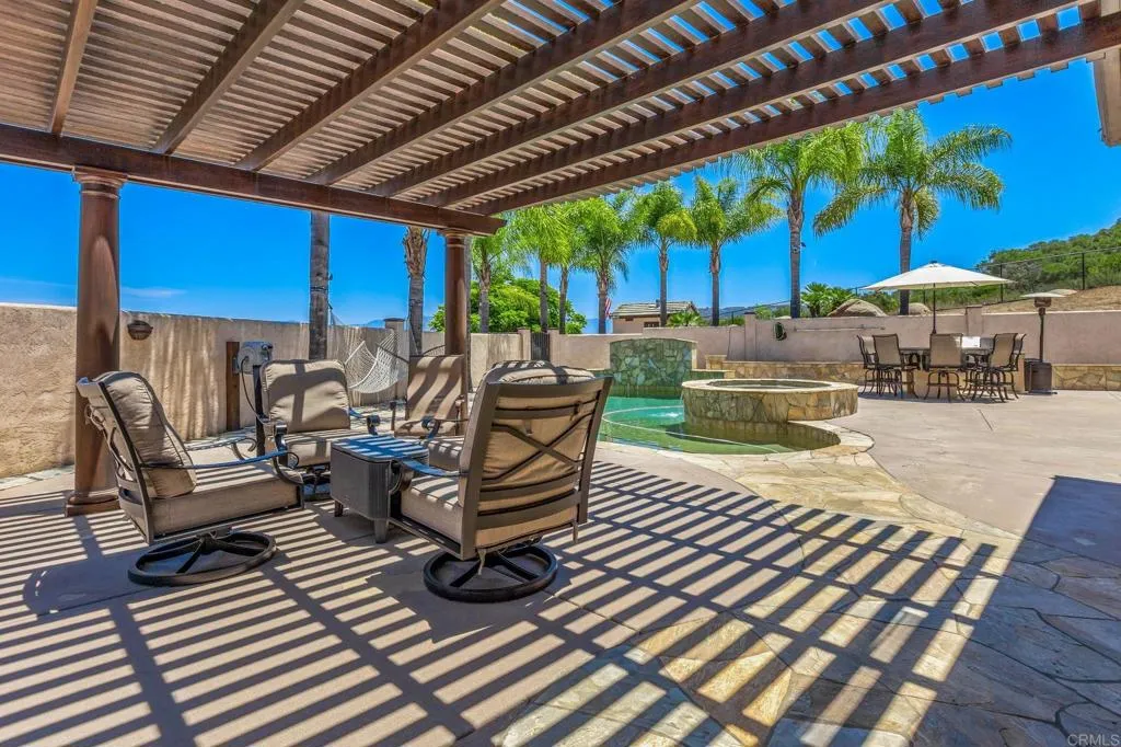 https://cdn.realtyfeed.com/cdn/127/306785695/56f7e67159369431ffed4ce893fa113e.webp