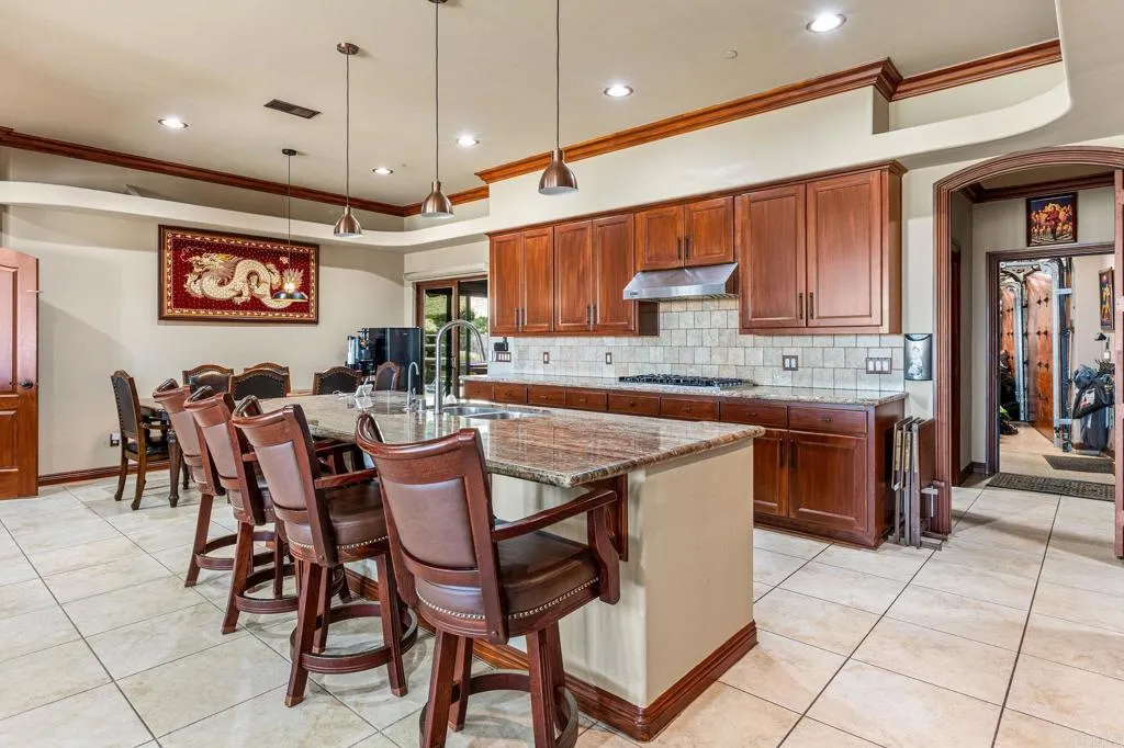 https://cdn.realtyfeed.com/cdn/127/306785695/5c48385a36ed605a84547c94f9cd824a.webp