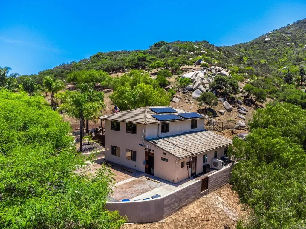 https://cdn.realtyfeed.com/cdn/127/306785695/7d6c2cc7cc3c25be3a1eda1e9d4e62a4.webp