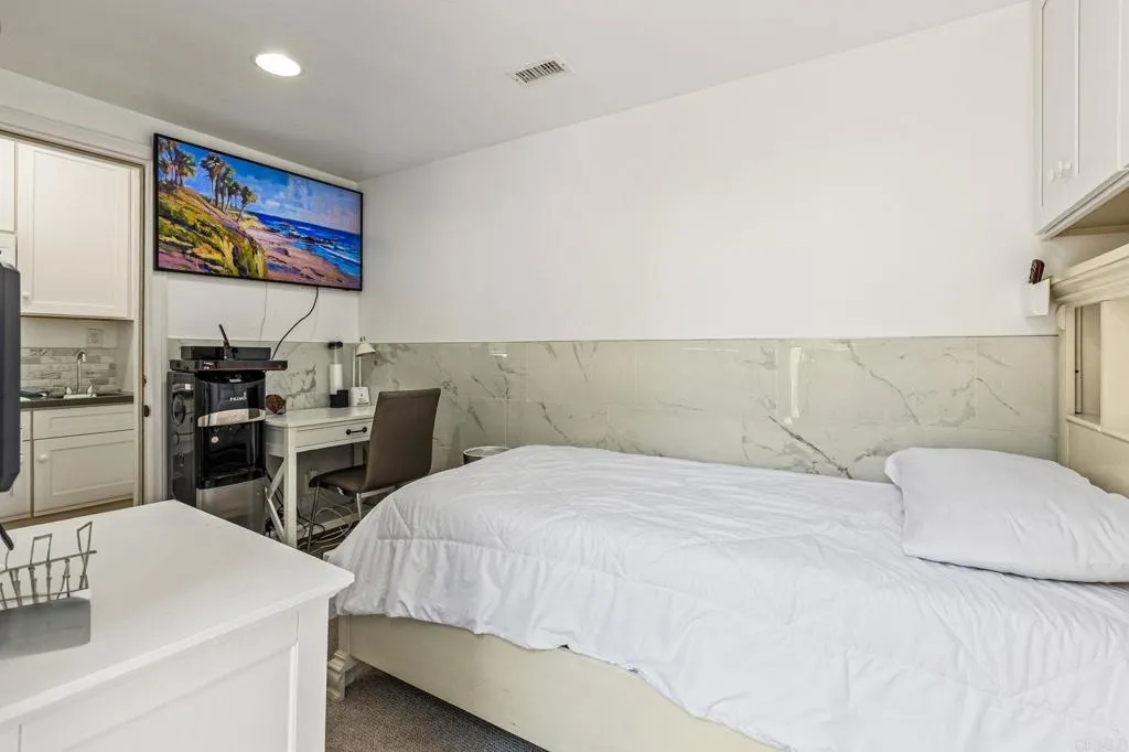 https://cdn.realtyfeed.com/cdn/127/306785695/b0f76da65fce535d6080b1ebde74349a.webp