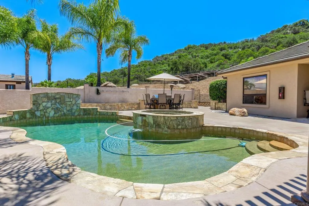 https://cdn.realtyfeed.com/cdn/127/306785695/d47244bf4e93007ed6a05887bfa4bdd2.webp