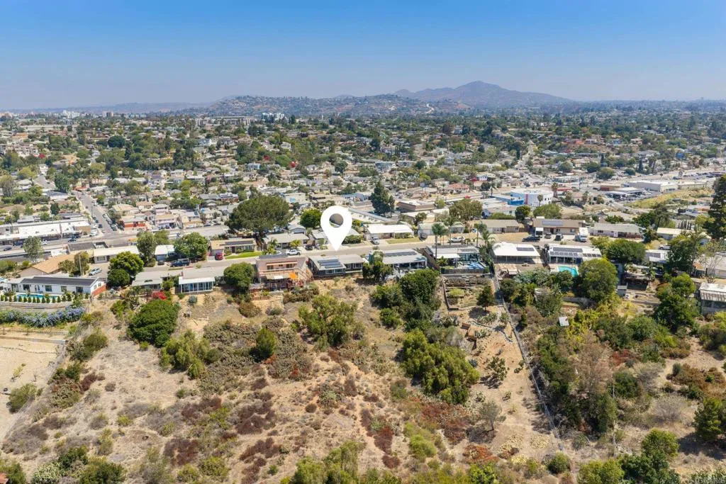 https://cdn.realtyfeed.com/cdn/127/306785706/06b710f3eeb36080de04689d1cddb48a.webp