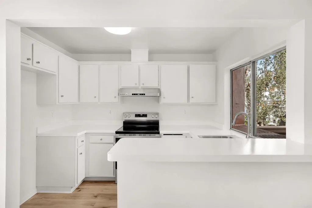 Photo #8: PTP2605942 Listing: Photo #8