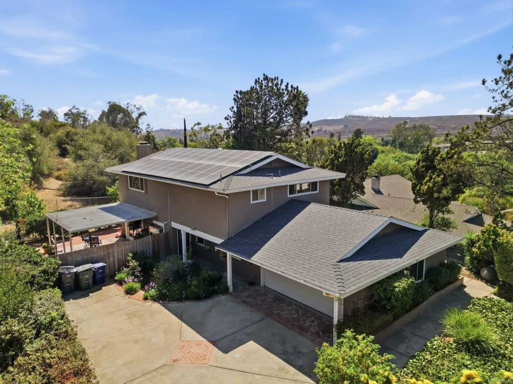 https://cdn.realtyfeed.com/cdn/127/306785826/3fd6f0d6003eaf1c11b895e94d3437dd.webp
