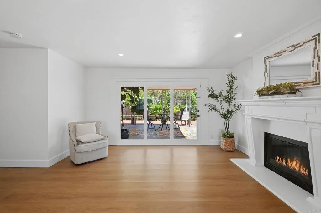 https://cdn.realtyfeed.com/cdn/127/306785826/f8ef3dddd3e45c6e8ac94fea17800d95.webp