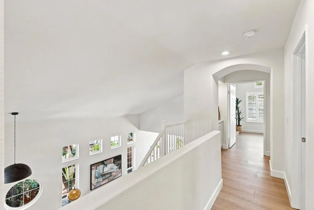 https://cdn.realtyfeed.com/cdn/127/306785840/7ae3830937264d61223c2451b8de1539.webp