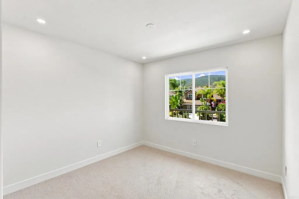 https://cdn.realtyfeed.com/cdn/127/306785840/d13727bd11e192f05672f92349712c8e.webp