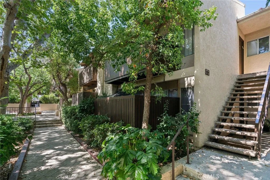Tarzana, CA 91356