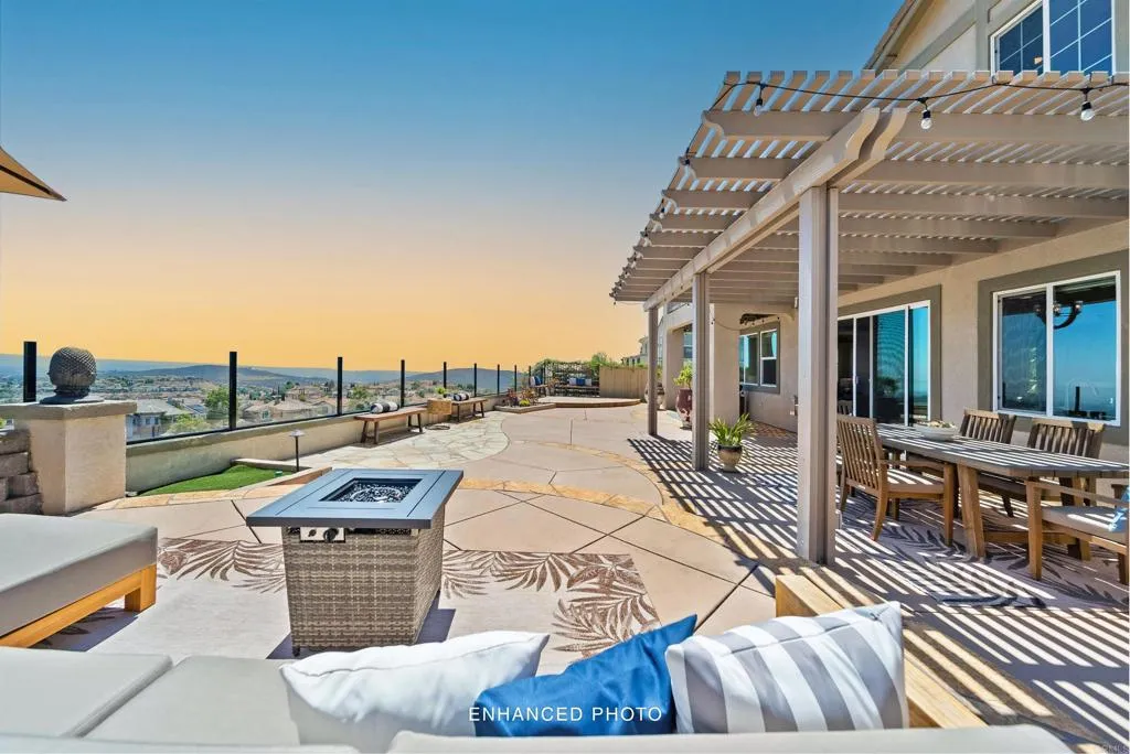 https://cdn.realtyfeed.com/cdn/127/306785943/39326f9bec48e2967d952c5a72120bed.webp