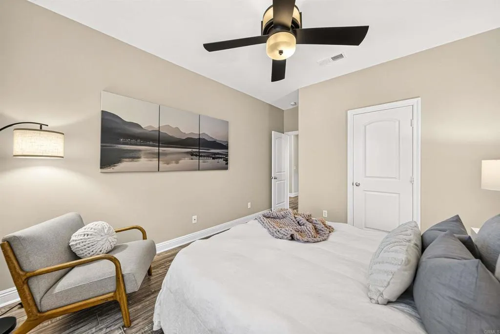 https://cdn.realtyfeed.com/cdn/127/306785943/993fab75d199d607a3bf206e93409cd0.webp