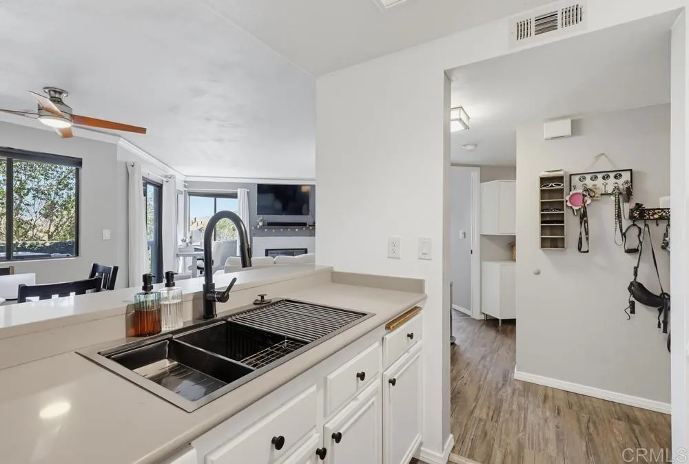 https://cdn.realtyfeed.com/cdn/127/306785947/0fc0059e3e5775b28ea327deb9993b3b.webp