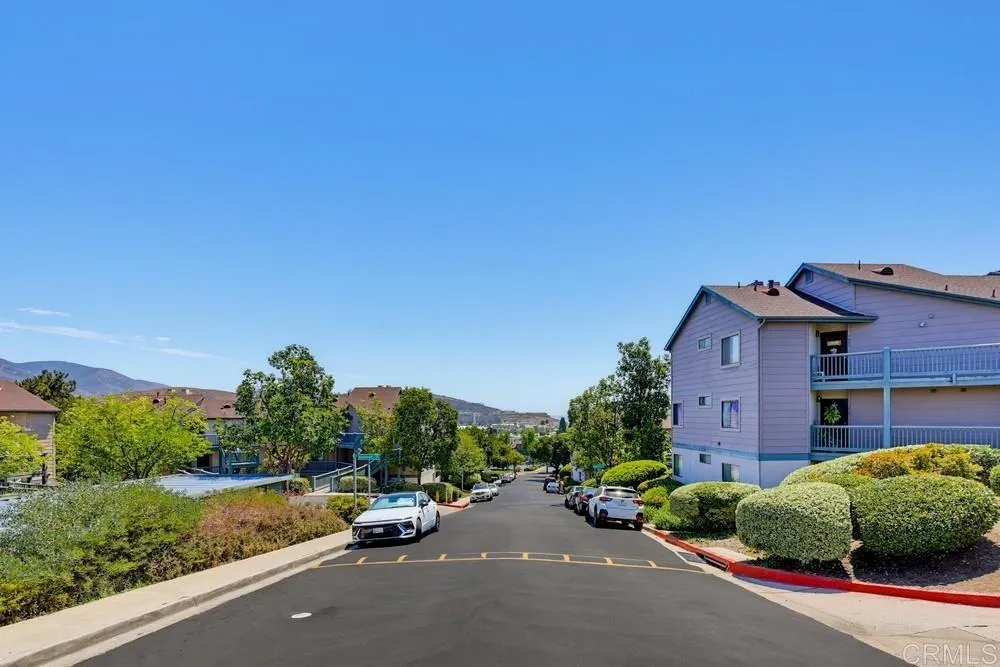 https://cdn.realtyfeed.com/cdn/127/306785947/3ff6f9298e8137413b76f48dd843aa4d.webp
