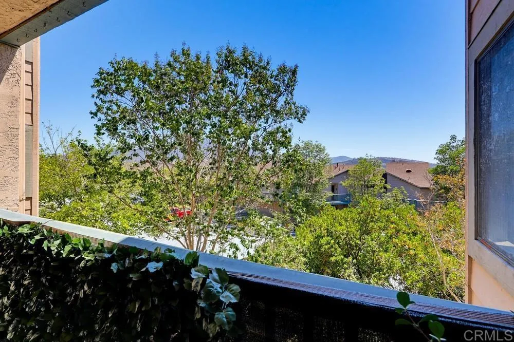 https://cdn.realtyfeed.com/cdn/127/306785947/65dea4153ee74c27657c28dc9c7adc22.webp