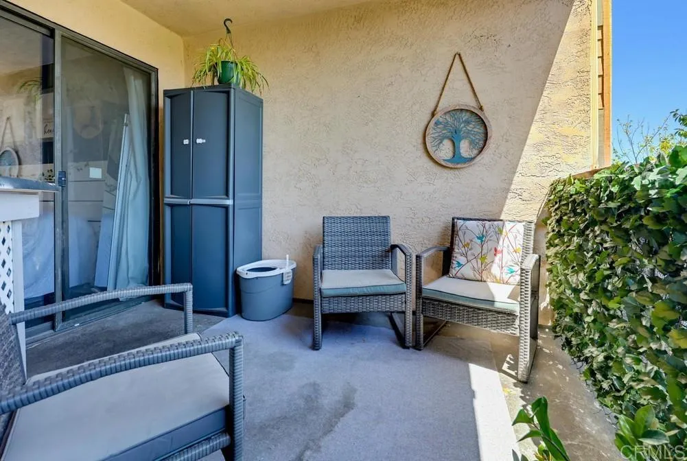 https://cdn.realtyfeed.com/cdn/127/306785947/6ae84590c85ecdabd9113f5010497d3f.webp