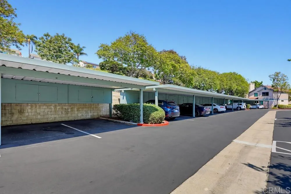 https://cdn.realtyfeed.com/cdn/127/306785947/780ff5a5fd16c2a5ed0de64f7954bcf9.webp